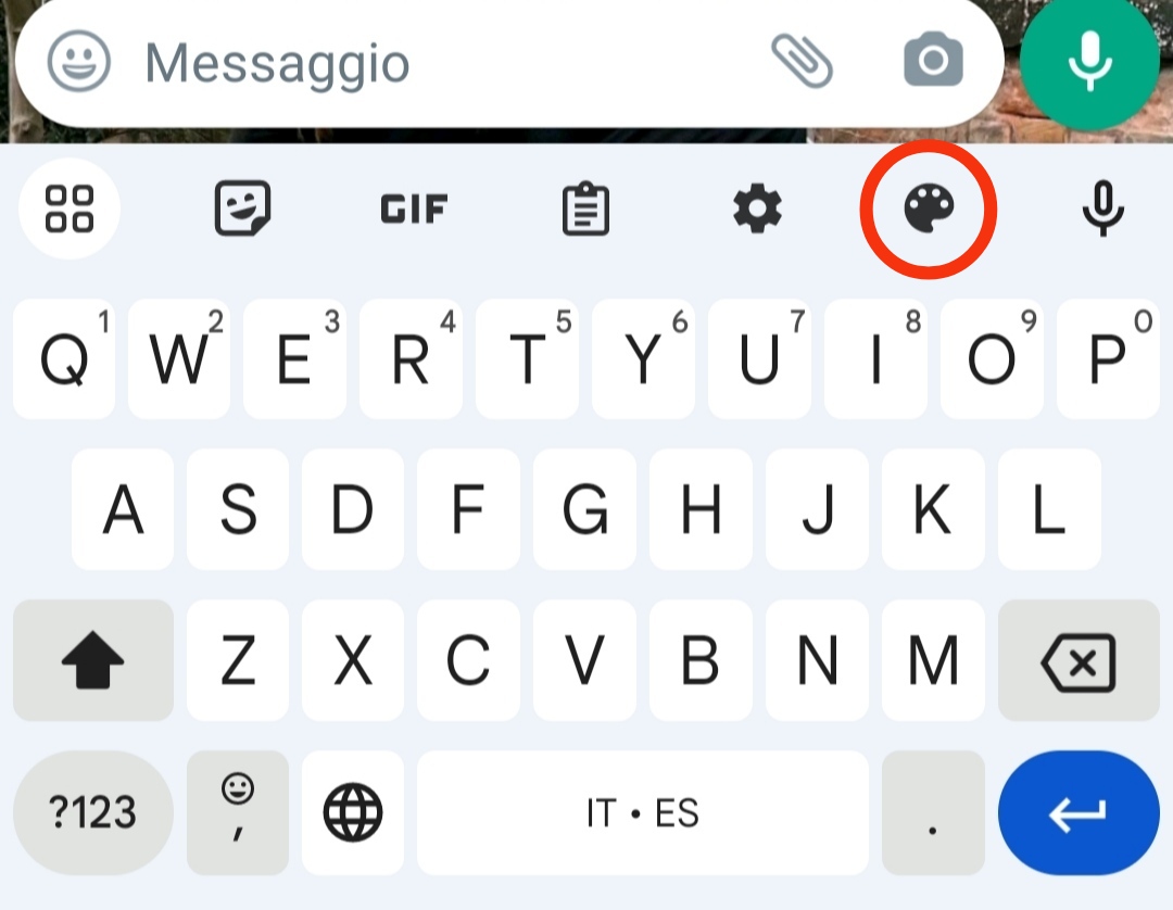 Sfondo WhatsApp: come cambiarlo e personalizzarlo