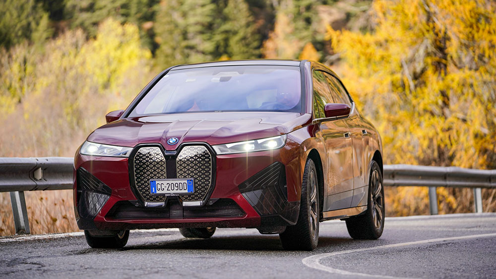 Nuova BMW iX