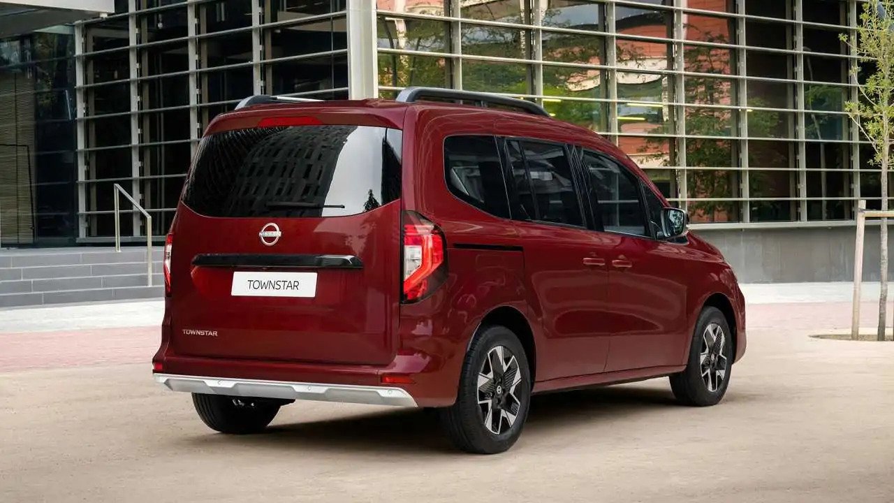 Nissan Townstar retro (cartella stampa)