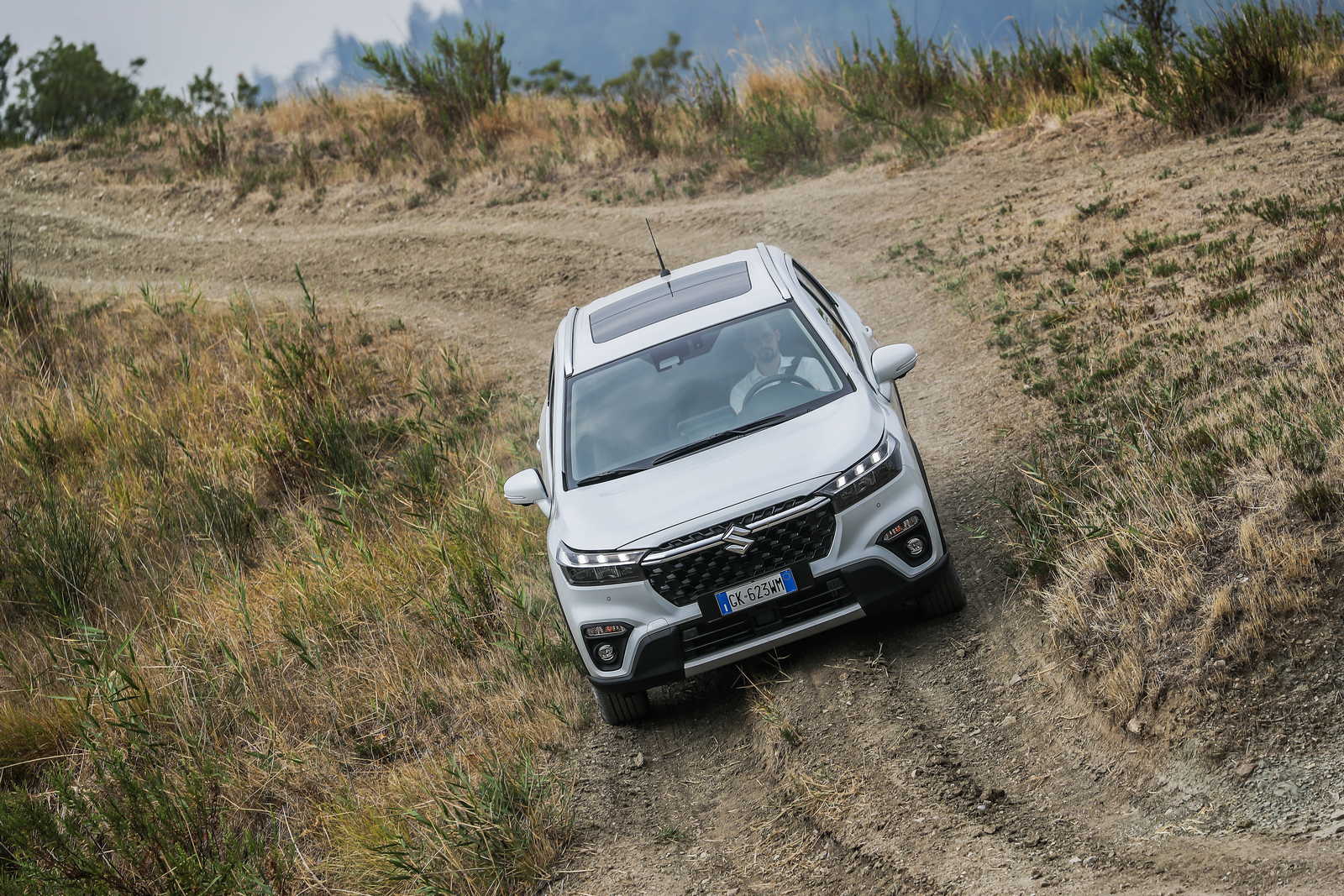 Suzuki S-Cross Hybrid 140V