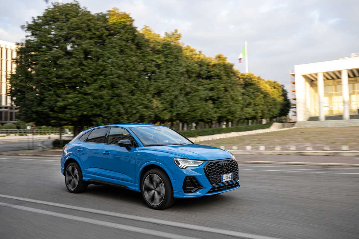 Audi Q3 e Q5 Identity Black