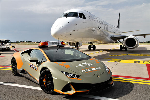 Lamborghini Huracan Evo Follow Me