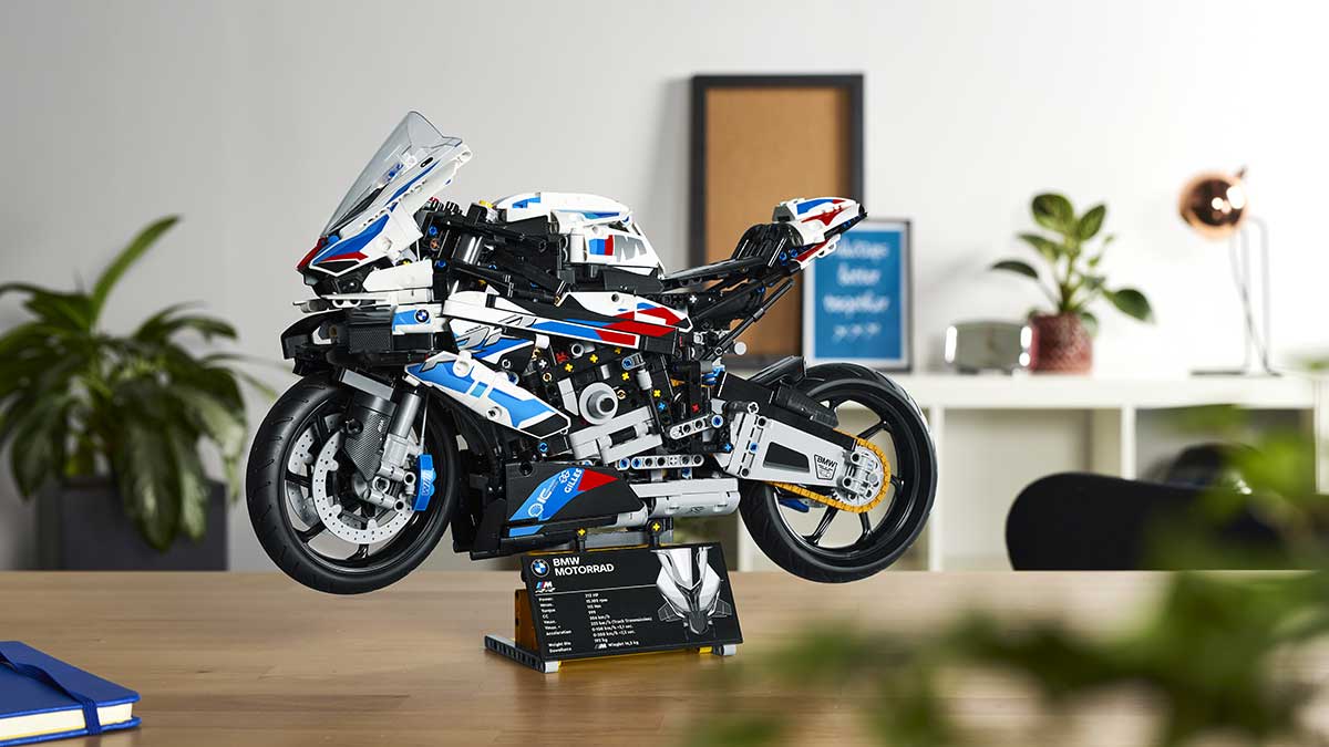 Lego Technic BMW M 1000 RR