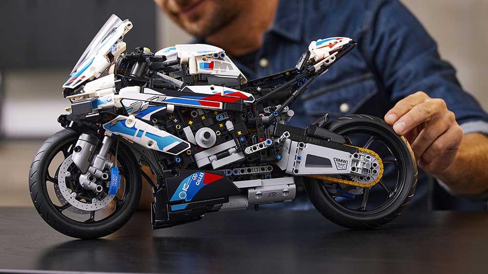 Lego Technic BMW M 1000 RR