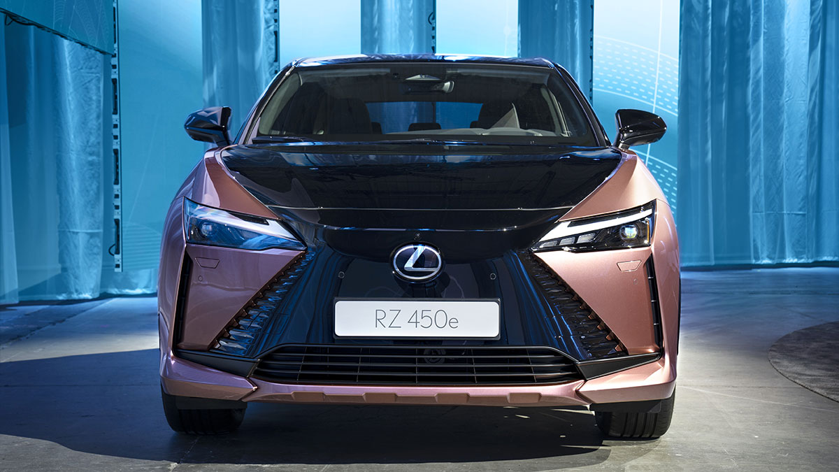 Lexus RZ 450e