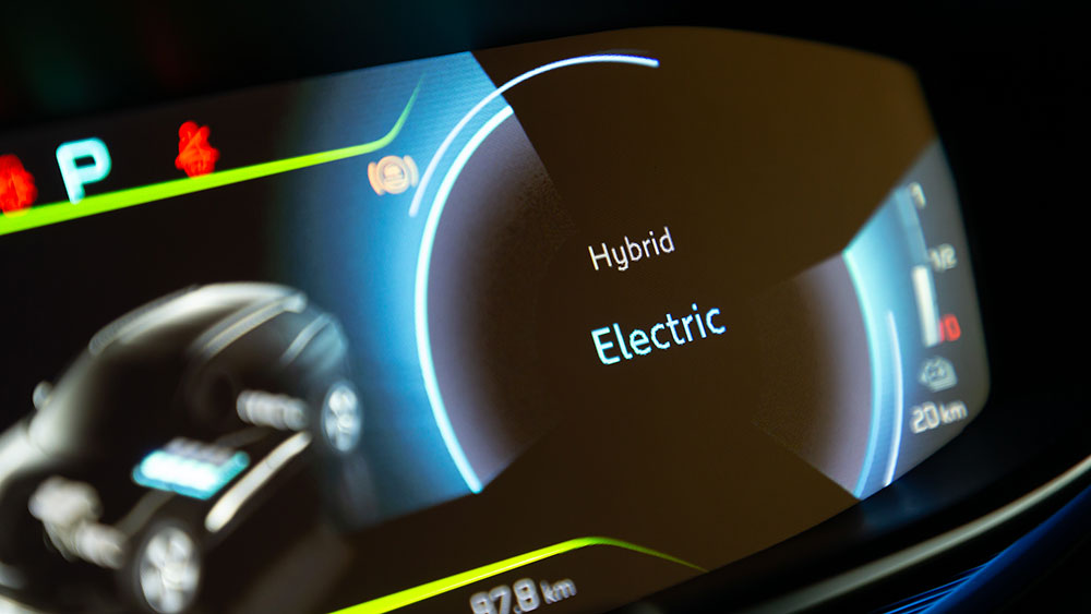 Nuova Peugeot 3008 Hybrid