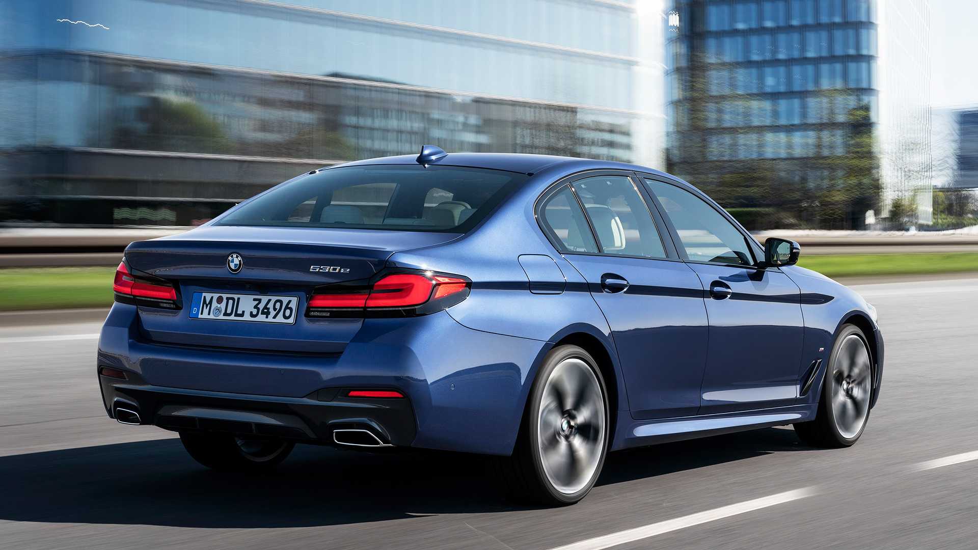 Nuova BMW Serie 5 immagini, specifiche e motori