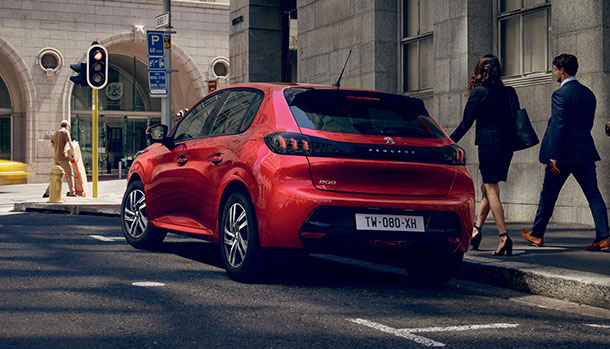 Peugeot 208 2021
