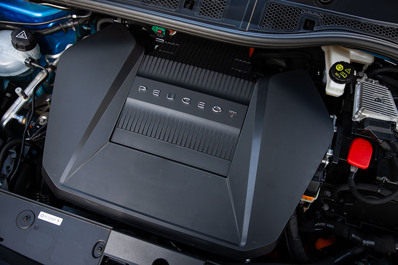 Peugeot e-2008