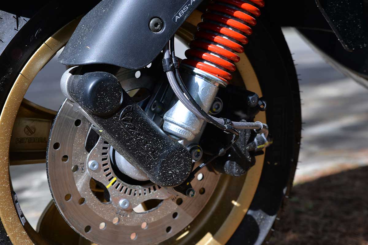 Vespa GTS Super 300 Racing Sixties