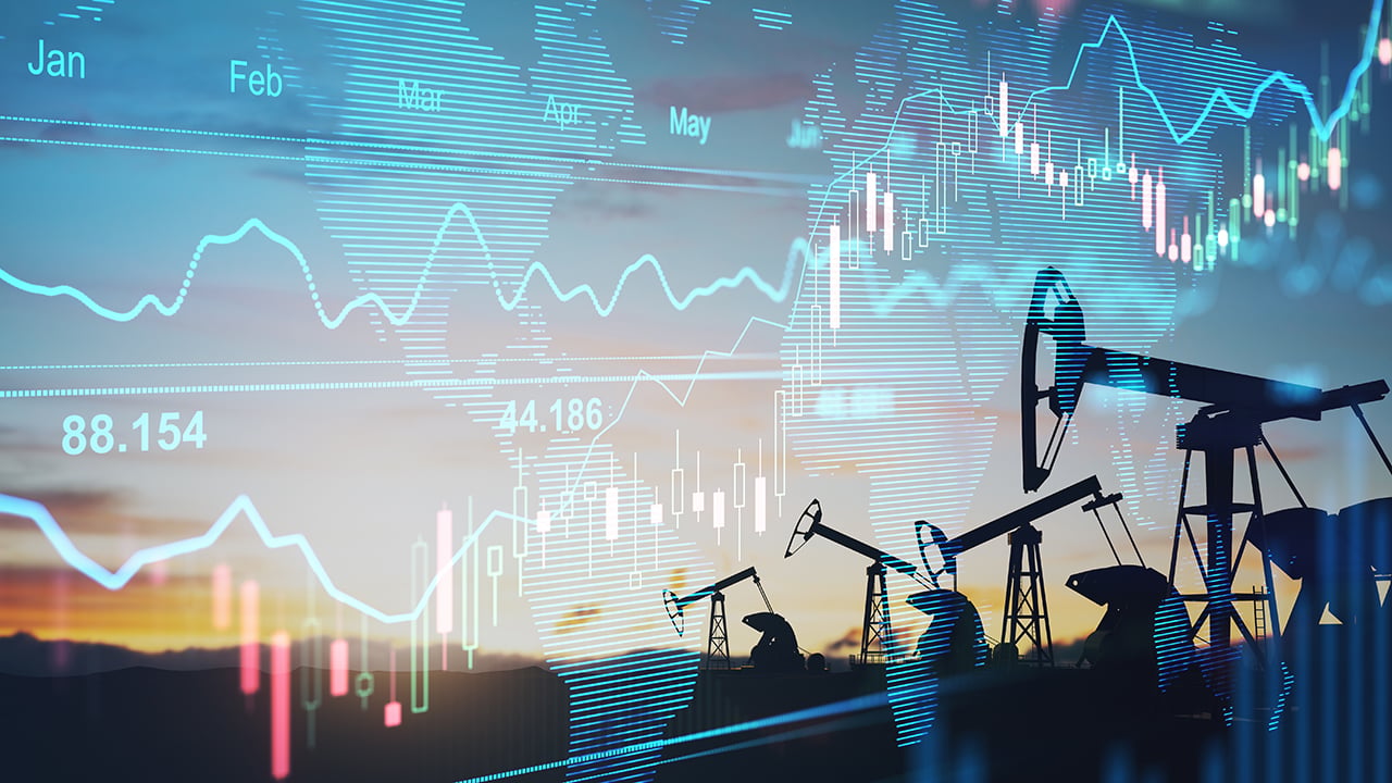 Prezzo del petrolio, le previsioni 2027. L'AIE vede un surplus record di 5 milioni di barili