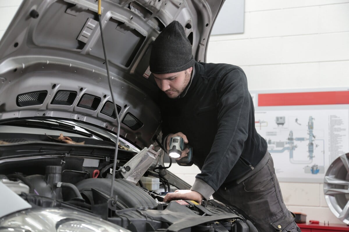 5 milioni di auto rischiano il blocco alla revisione. Cosa cambia con il decreto del Mit 