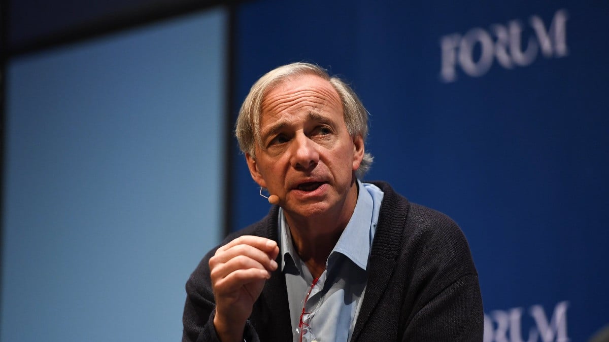 Ray Dalio investe in Bitcoin. Ecco perché sta modificando l'allocazione del suo portafoglio