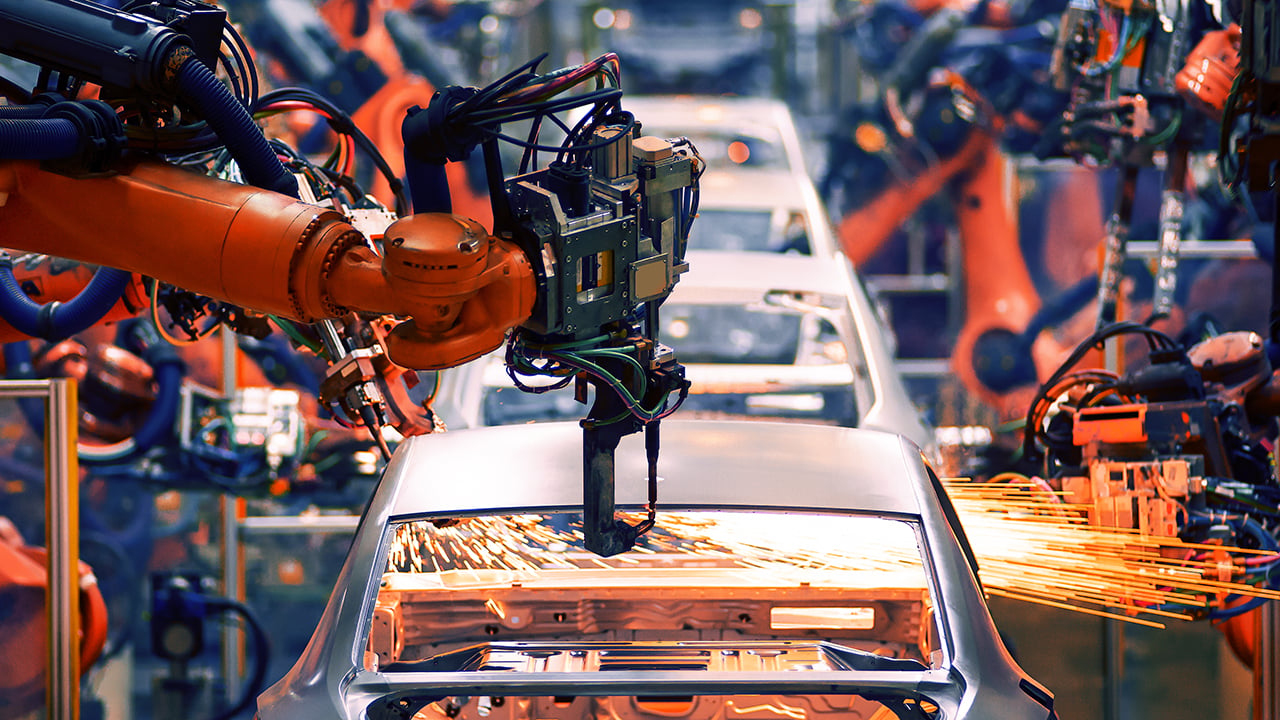 Azioni Stellantis e Volkswagen, la sfida del risanamento. Perché la Borsa premia solo chi taglia davvero