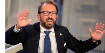 Bonafede, “gli innocenti non finiscono in carcere”: è polemica