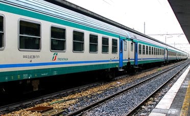 Il calendario degli scioperi di ottobre, le date per le proteste di treni, mezzi pubblici e aerei
