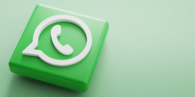 Stati WhatsApp: le frasi più belle per personalizzare la Tagline