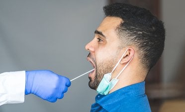 Covid nel 2026: varianti, sintomi, vaccini e cosa fare se sei positivo