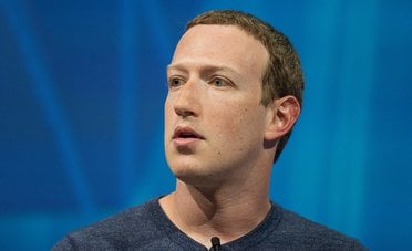 Mark Zuckerberg è preoccupato per le sue aziende. «Temiamo di non essere abbastanza veloci nell'adattarci»