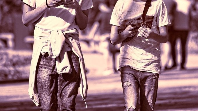 È legale localizzare il cellulare di un'altra persona?