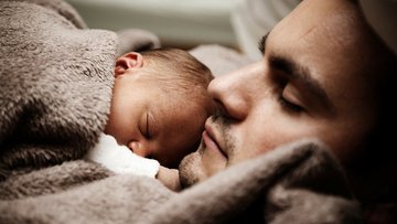 Si può licenziare il dipendente che è appena diventato papà?