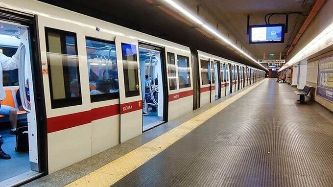 Metro Roma, nuovi orari e chiusure linee B e C: calendario e tratte