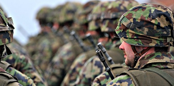 L'Europa si prepara alla guerra: +70 miliardi di spesa militare fino al 2025, ok dell'Italia