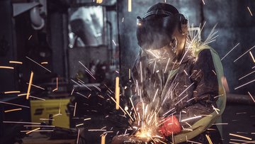 USA: ordini alle industrie sotto le stime a marzo