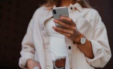 Honor lancia il primo smartphone robot. Cos'è e come funziona