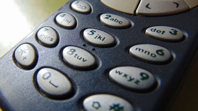 Questi 10 telefoni “vecchi” valgono una fortuna