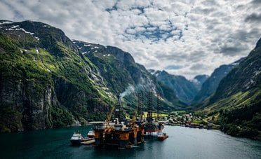 È la Norvegia il Paese che sta guadagnando di più con la guerra in Iran