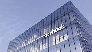 Facebook supera il muro di $1.000 miliardi