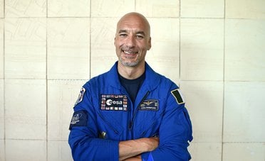 Quanto guadagna Luca Parmitano? Biografia e stipendio dell'astronauta dell'Artemis III