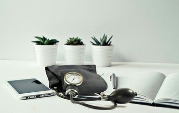 Chi manda la visita fiscale, chi la paga e come scoprirlo