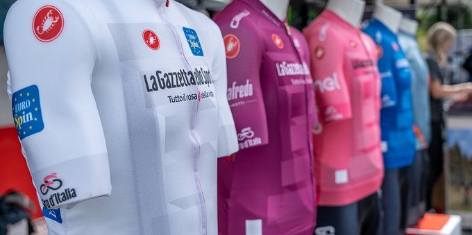 Giro d'Italia 2022, il montepremi: quanto guadagna il vincitore e tutti i premi in palio