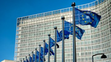Stipendio di 7.000€ per 5 mesi di lavoro, candidati oggi per lo stage presso la Commissione Europea