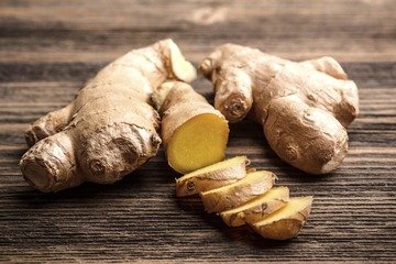 Curarsi con lo zenzero, dal raffreddore al mal di mare