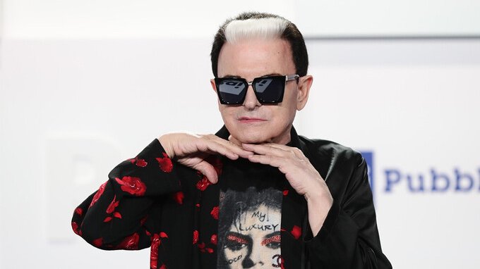 Quanto guadagna Cristiano Malgioglio? Patrimonio e biografia del personaggio tv