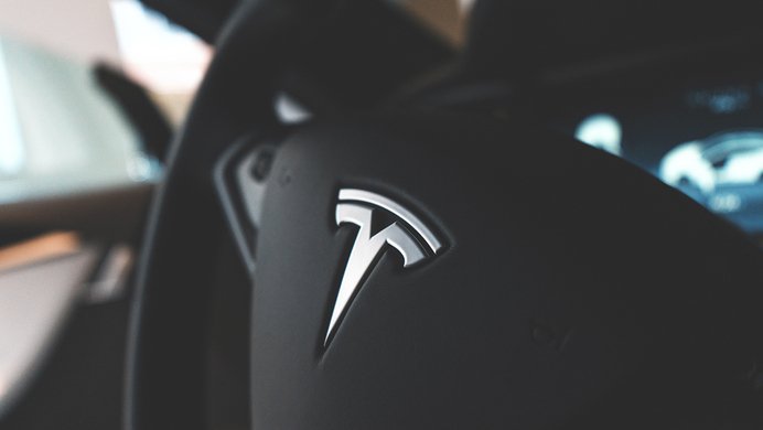 Tesla Model 3 e Model Y nella top ten delle elettriche più vendute nel 2022 
