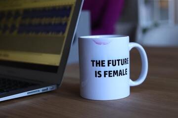 5 donne da seguire nel 2022