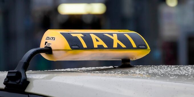 Sciopero taxi Roma, 22 ottobre 2021: tutte le informazioni utili per muoversi in città