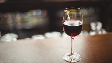 Come scegliere il bicchiere giusto per ogni vino?