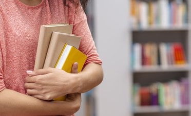 Come guadagnare fino a €1.400 all'anno consigliando libri da leggere
