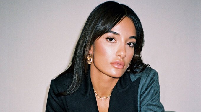 Amina Muaddi: chi è quanto guadagna e quanto costano le sue scarpe