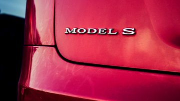 Questa famosa casa automobilistica statunitense trattiene gli stipendi dei dipendenti malati