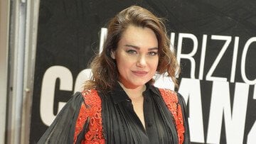 Quanto guadagna Romina Carrisi-Power? 