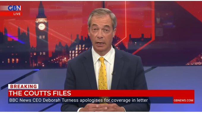 Banca chiude il conto di Nigel Farage per le sue idee politiche: scoppia lo scandalo, si dimette CEO di Coutss Bank