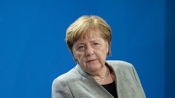 Coronavirus Germania, Merkel: “70% della popolazione verrà contagiata”
