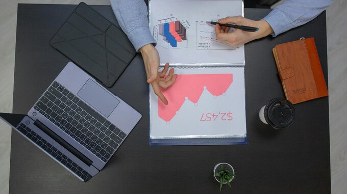 Cosa fa e quanto guadagna un account manager?