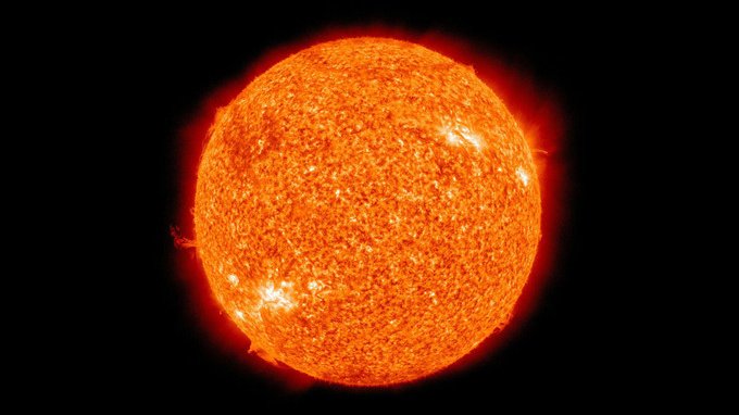 La tempesta solare più forte degli ultimi 7 anni è in arrivo sulla Terra, preparati alle conseguenze